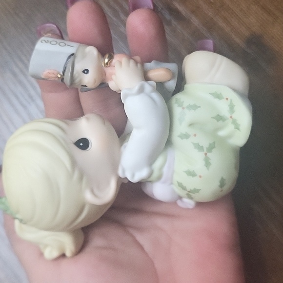 Precious Moments 2001 May Your Christmas Begin With A Bang 877433 - Picture 2 of 7